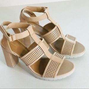 Clarks Platform Heel Sandals Nude 7.5